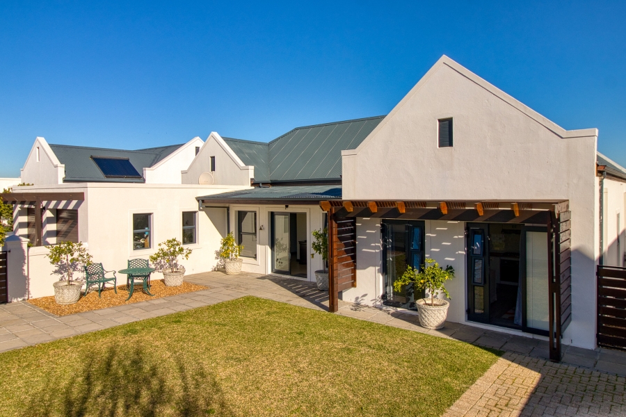 4 Bedroom Property for Sale in Croydon Vineyard Estate Western Cape